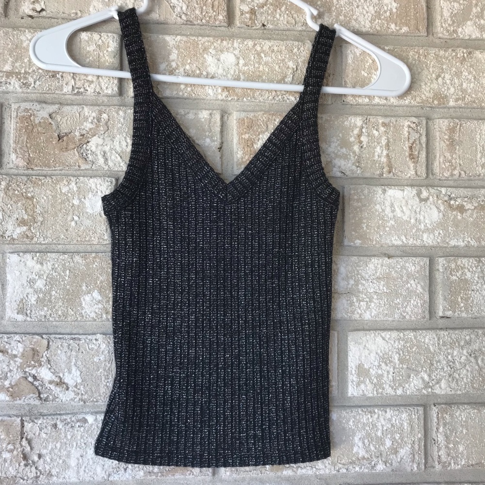 XS, AEO black tank top